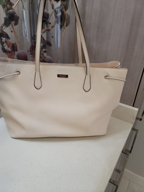 kate spade Handbags - Kate Spade Ari Laurel Way Pink Saffiano Leather LG Tote EUC, $379 White